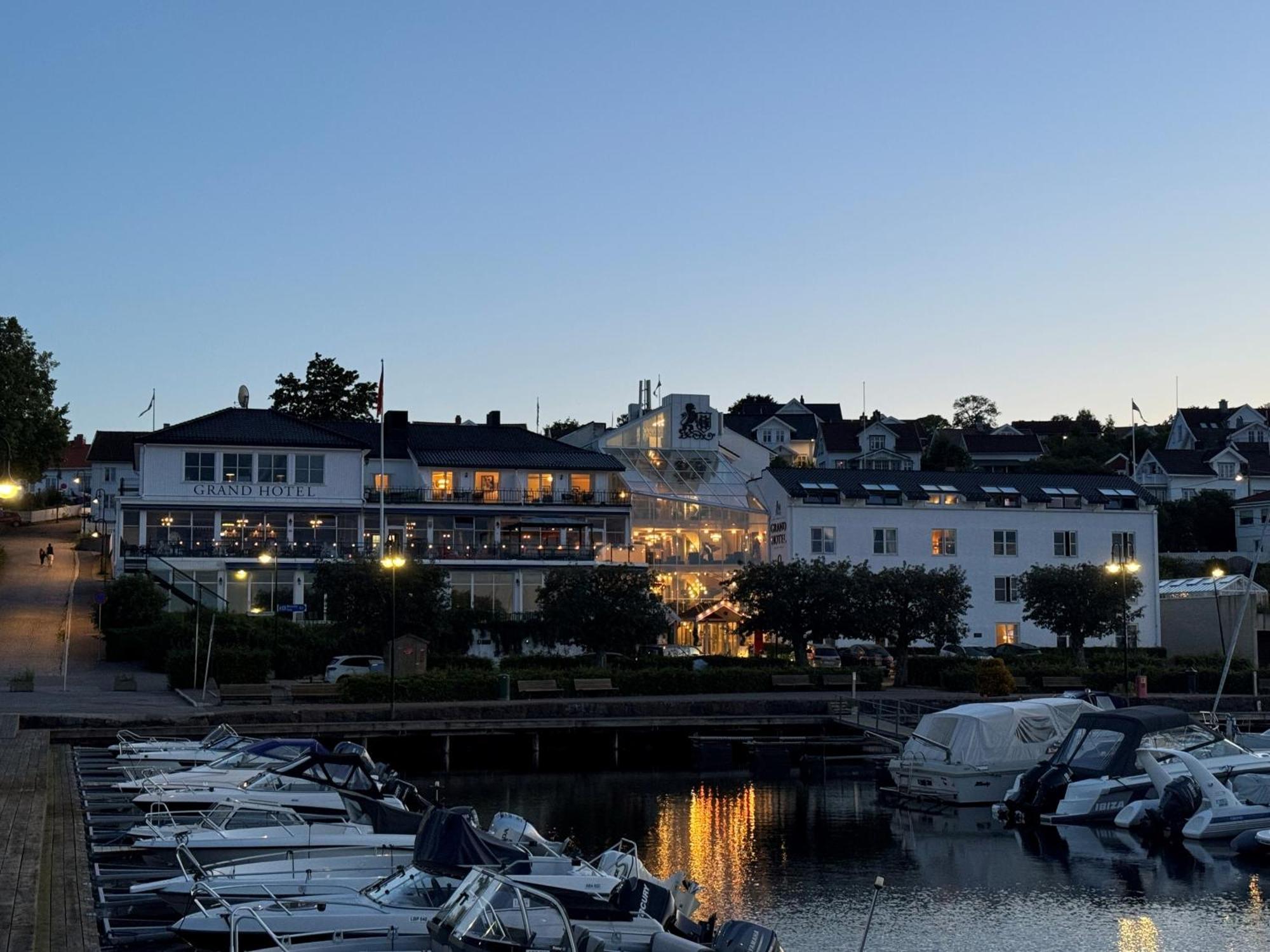 Grand Hotel Asgardstrand - Unike Hoteller Exterior foto